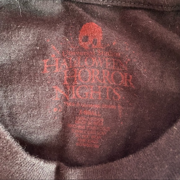 Halloween Horror Nights Graphic Tee XS - Picture 3 of 4